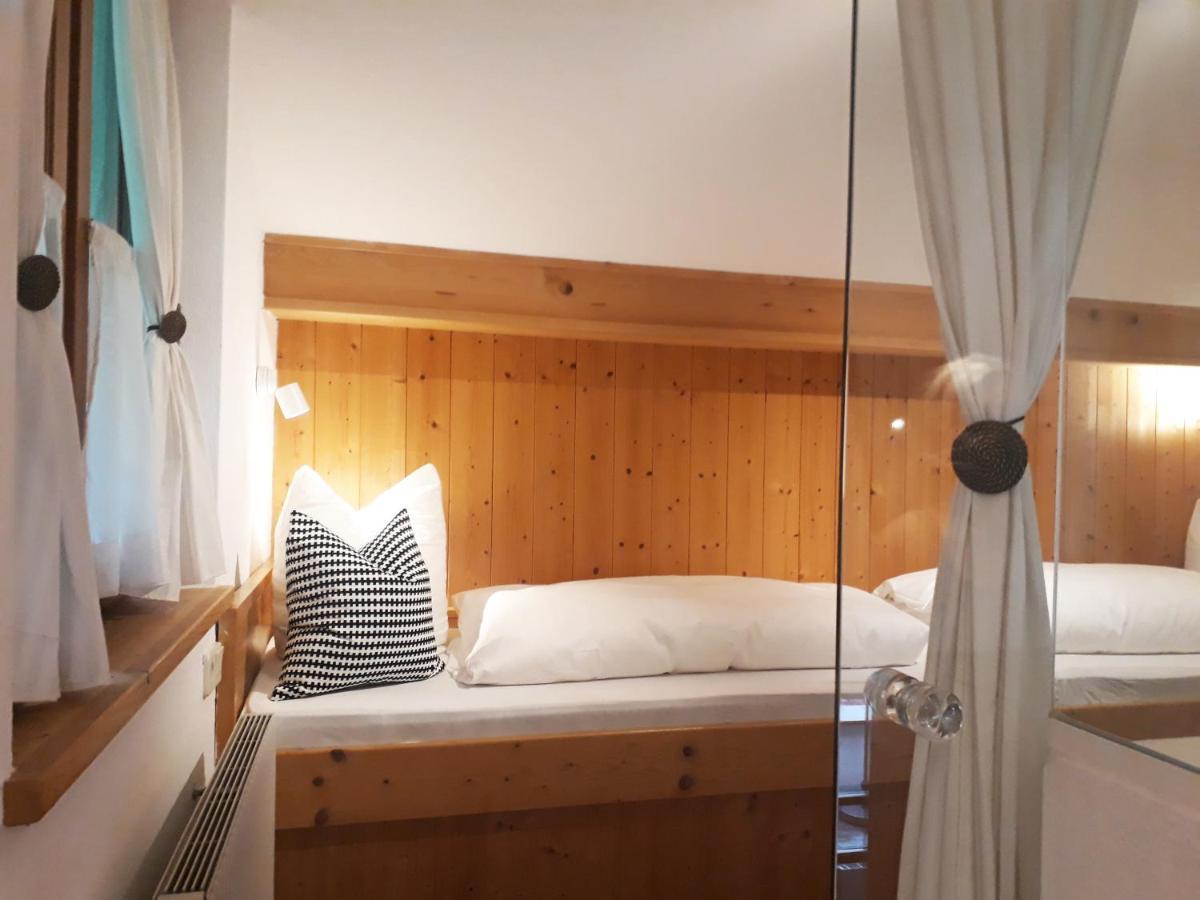 Haus Christine Apartment มีเดอร์ส ภายนอก รูปภาพ